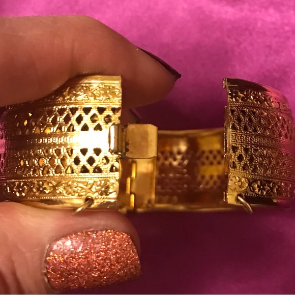 Necklace Jewlery Set - Picture 5 of 5